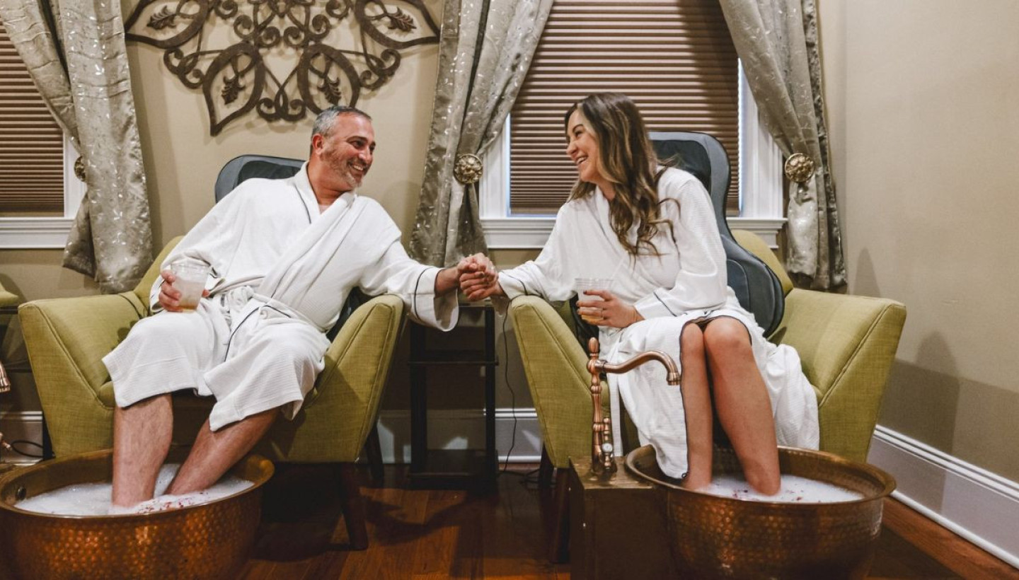 foot soak at the salt cave and spa